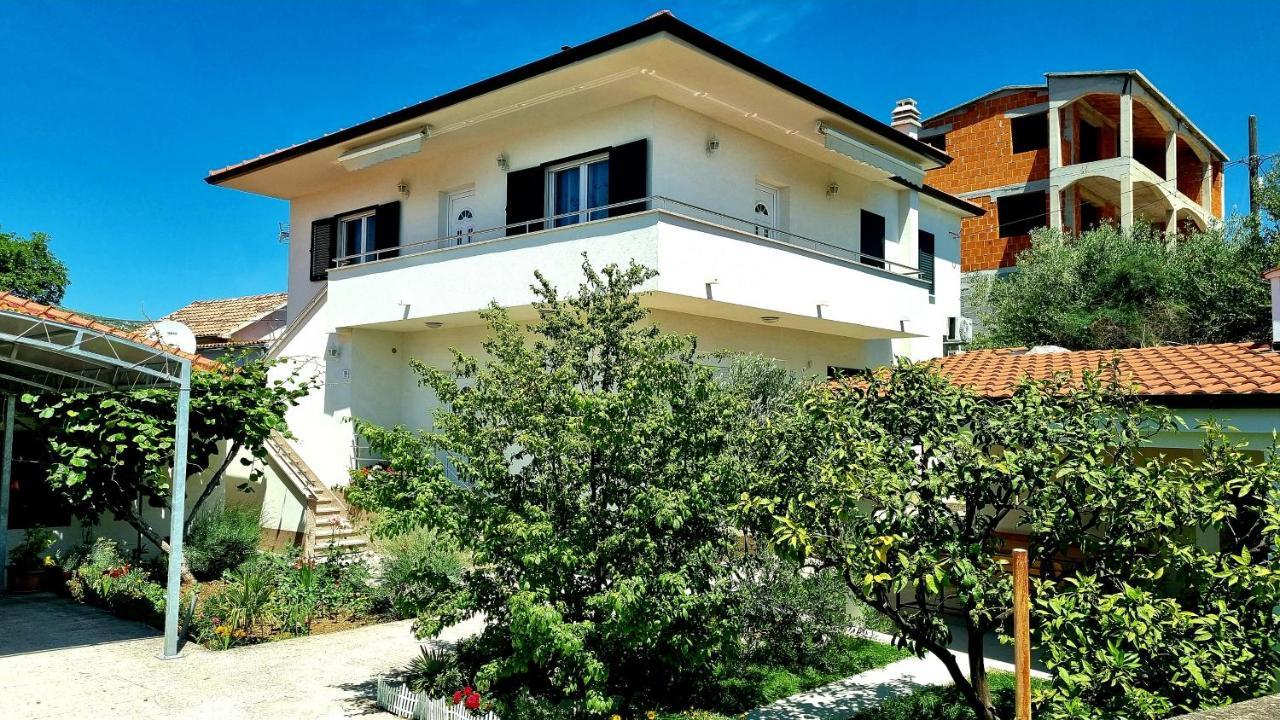 Apartments Bava Trogir Exterior photo